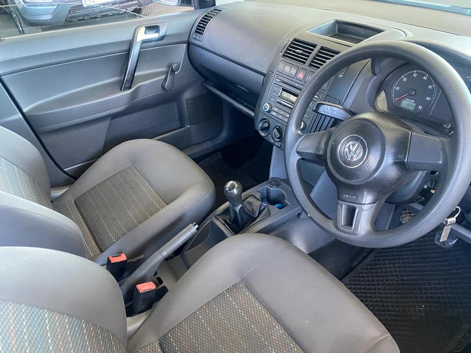 2017 VW POLO VIVO 1.4 HATCH MANUAL