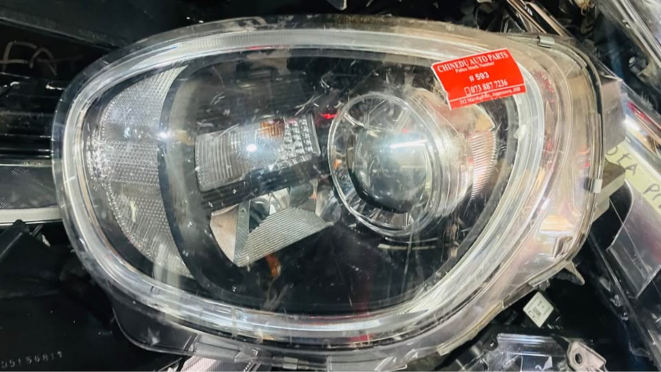 MINI COOPER COUNTRYMAN LED HEADLIGHT 2017/20 - Private Seller MINI COOPER COUNTRYMAN LED HEADLIGHT 2017/20 - Private Seller