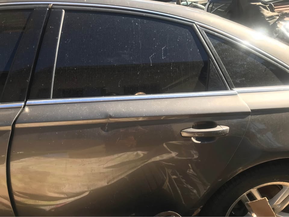 AUDI A6 3.0T RIGHT AND LEFT REAR DOORS FOR SALE - Private Seller AUDI A6 3.0T RIGHT AND LEFT REAR DOORS FOR SALE - Private Seller