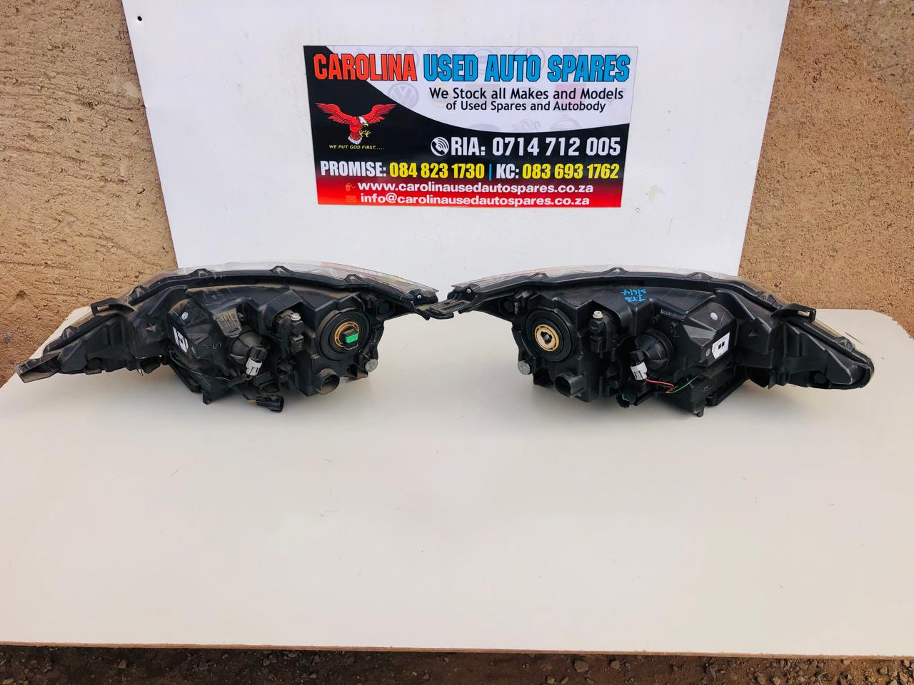 Nissan Qashqai left and right side headlight (2017) - Private Seller Nissan Qashqai left and right side headlight (2017) - Private Seller