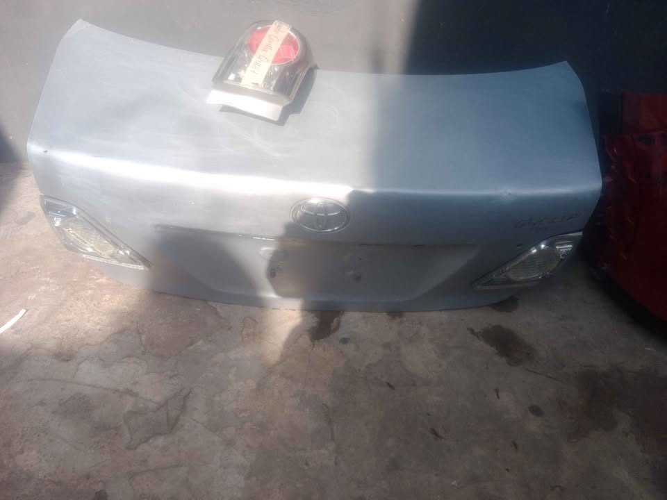 Toyota Corolla boot - Private Seller Toyota Corolla boot - Private Seller