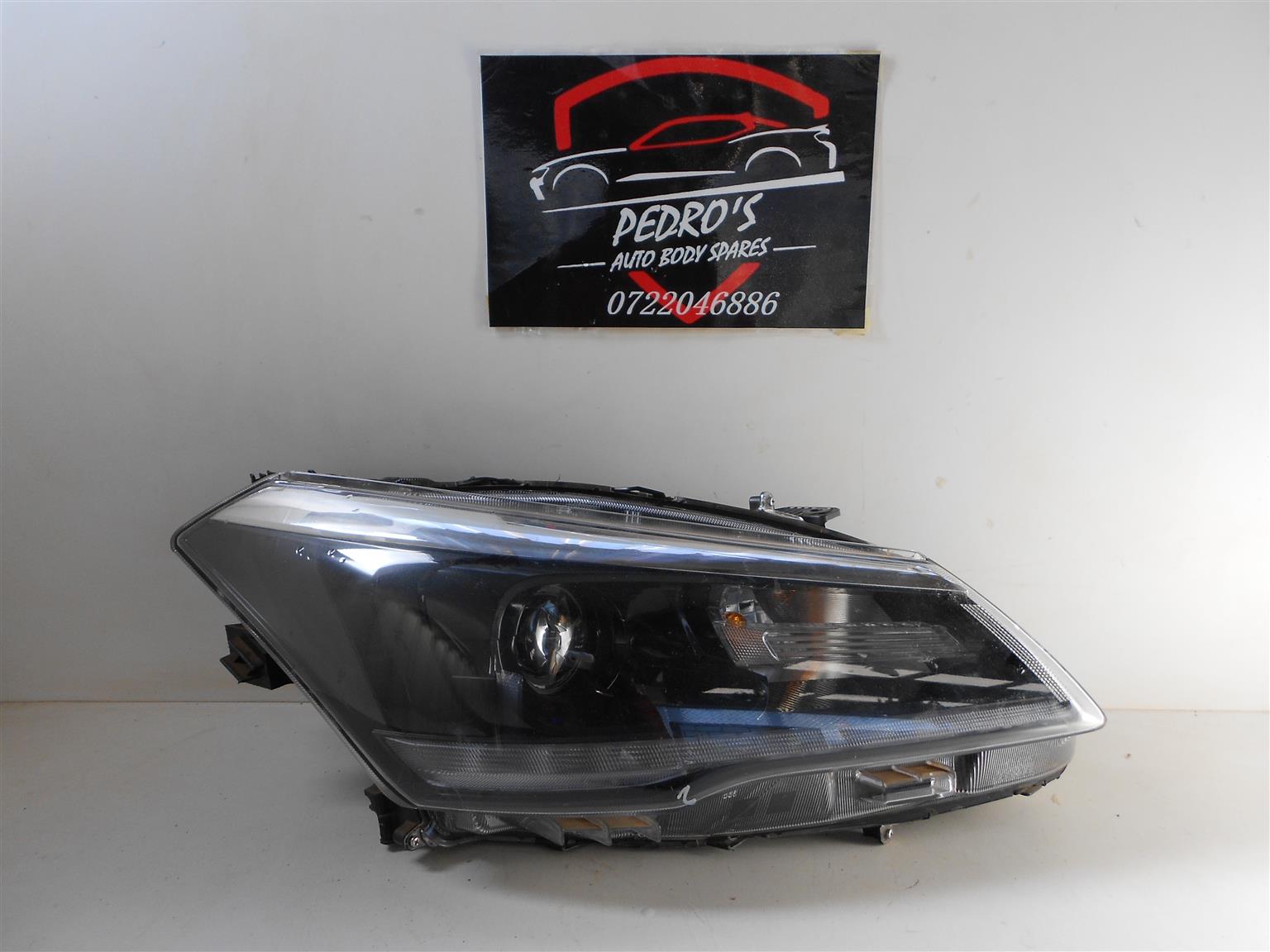 Suzuki Ciaz Right Headlight - Private Seller Suzuki Ciaz Right Headlight - Private Seller