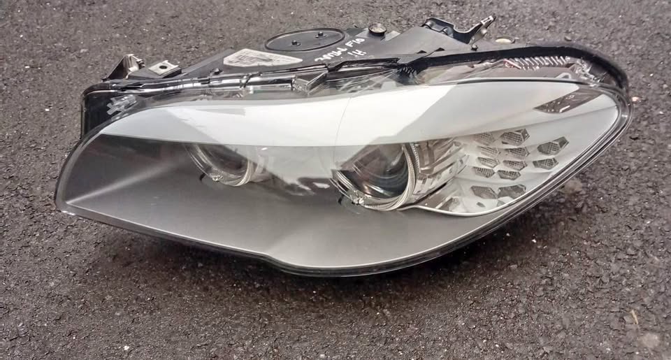 BMW 5 series F10 headlight 2011/13 - Private Seller BMW 5 series F10 headlight 2011/13 - Private Seller