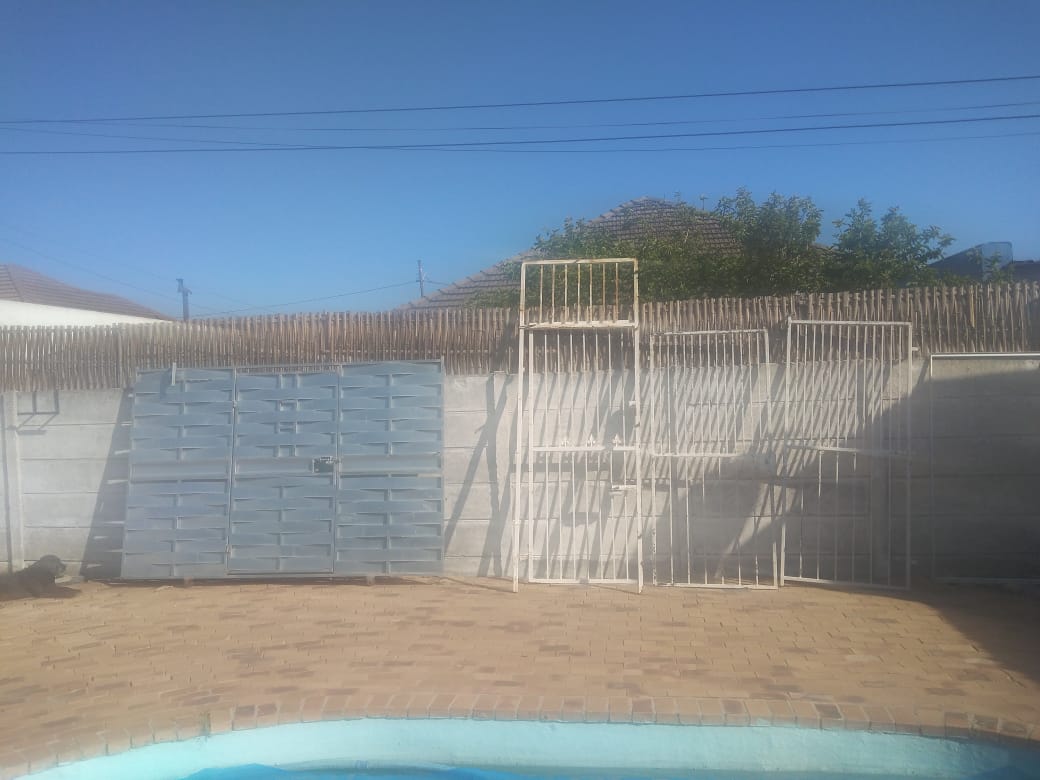 Sliding Gate and Solid Security Gates