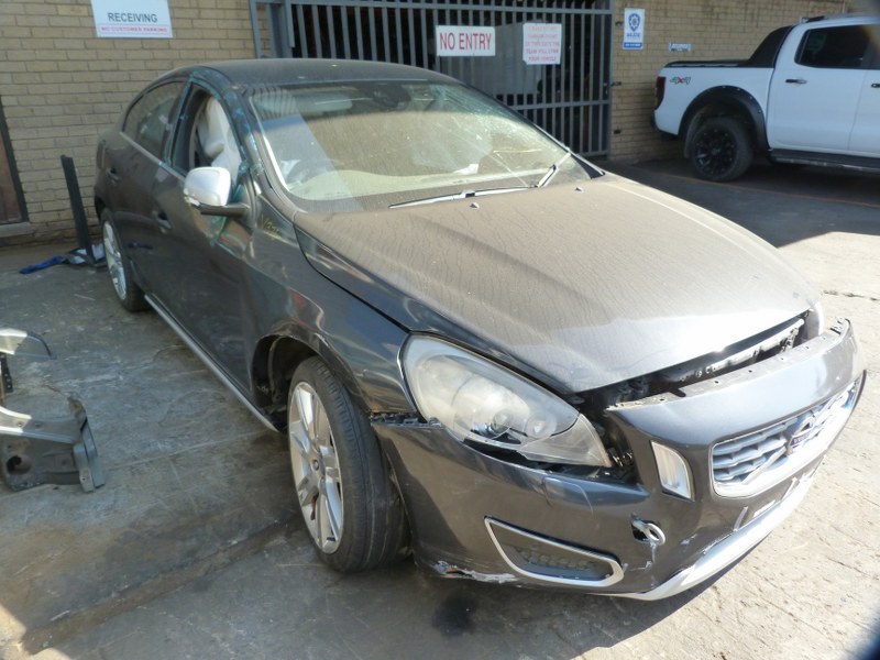 Volvo S60 1.6 T3 Manual Charcoal - 2012 STRIPPING FOR SPARES - Private Seller