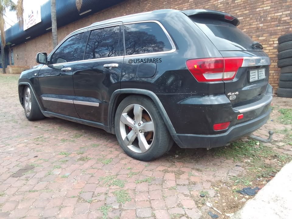 Stripping a 2012 Jeep Grand Cherokee 3.6 WK2 For Body Parts - Private Seller Stripping a 2012 Jeep Grand Cherokee 3.6 WK2 For Body Parts - Private Seller