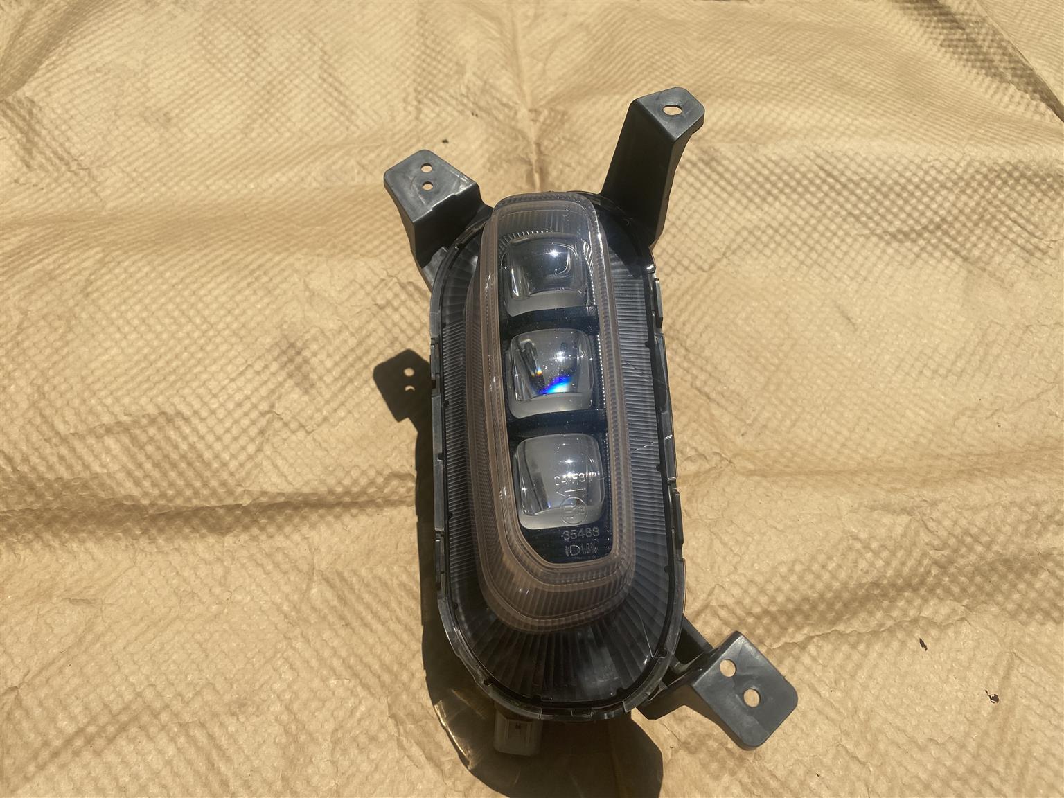 2023 KIA SELTOS LED SPOTLIGHT RIGHT SIDE FOR SALE. IN EXCELLENT CONDITION - Private Seller 2023 KIA SELTOS LED SPOTLIGHT RIGHT SIDE FOR SALE. IN EXCELLENT CONDITION - Private Seller