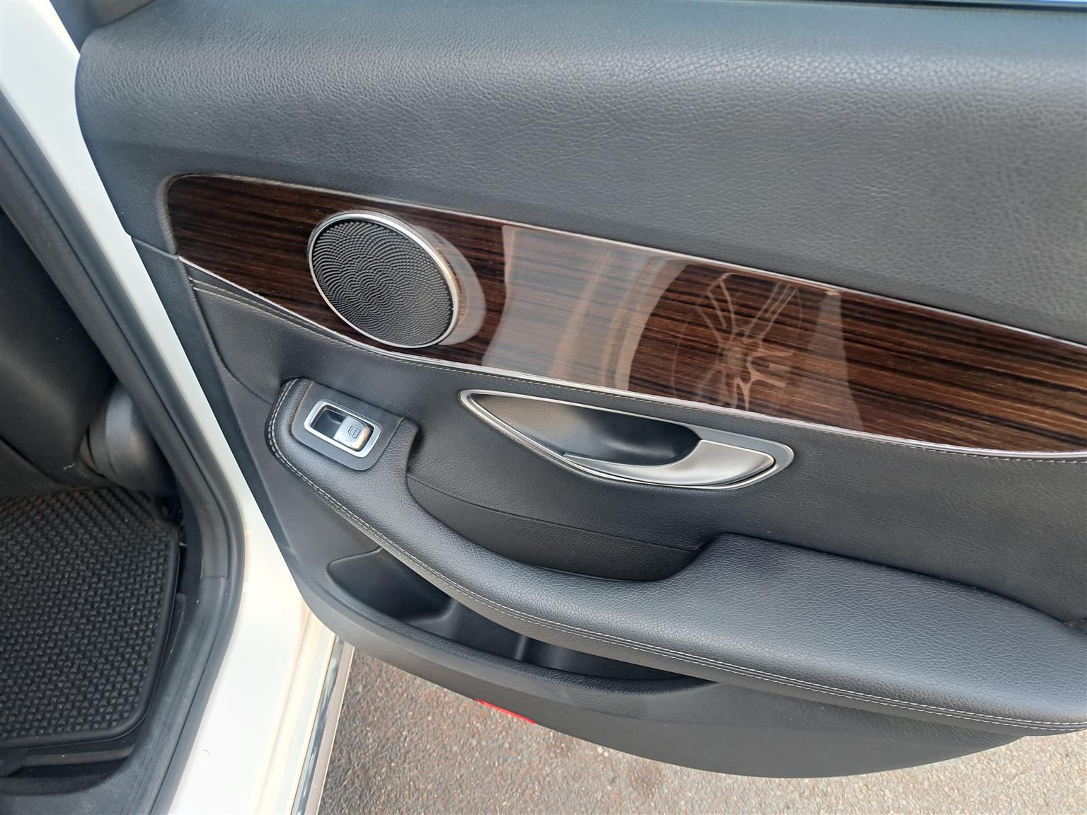 MERCEDES BENZ C200D BLUETEC AUTO