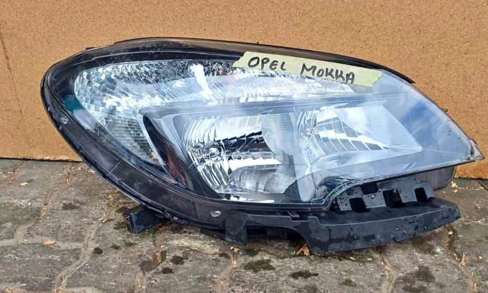 Opel Mokka Headlight Rightside Call or dm - Private Seller Opel Mokka Headlight Rightside Call or dm - Private Seller