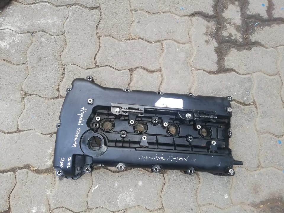 HYUNDAI SONATA 2.0I 2010 TAPPET COVER FOR SALE