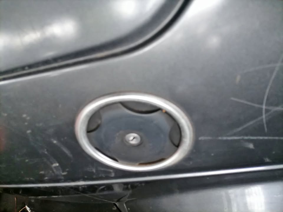 VOLKSWAGEN GOLF 1 PETROL CAP - Private Seller VOLKSWAGEN GOLF 1 PETROL CAP - Private Seller