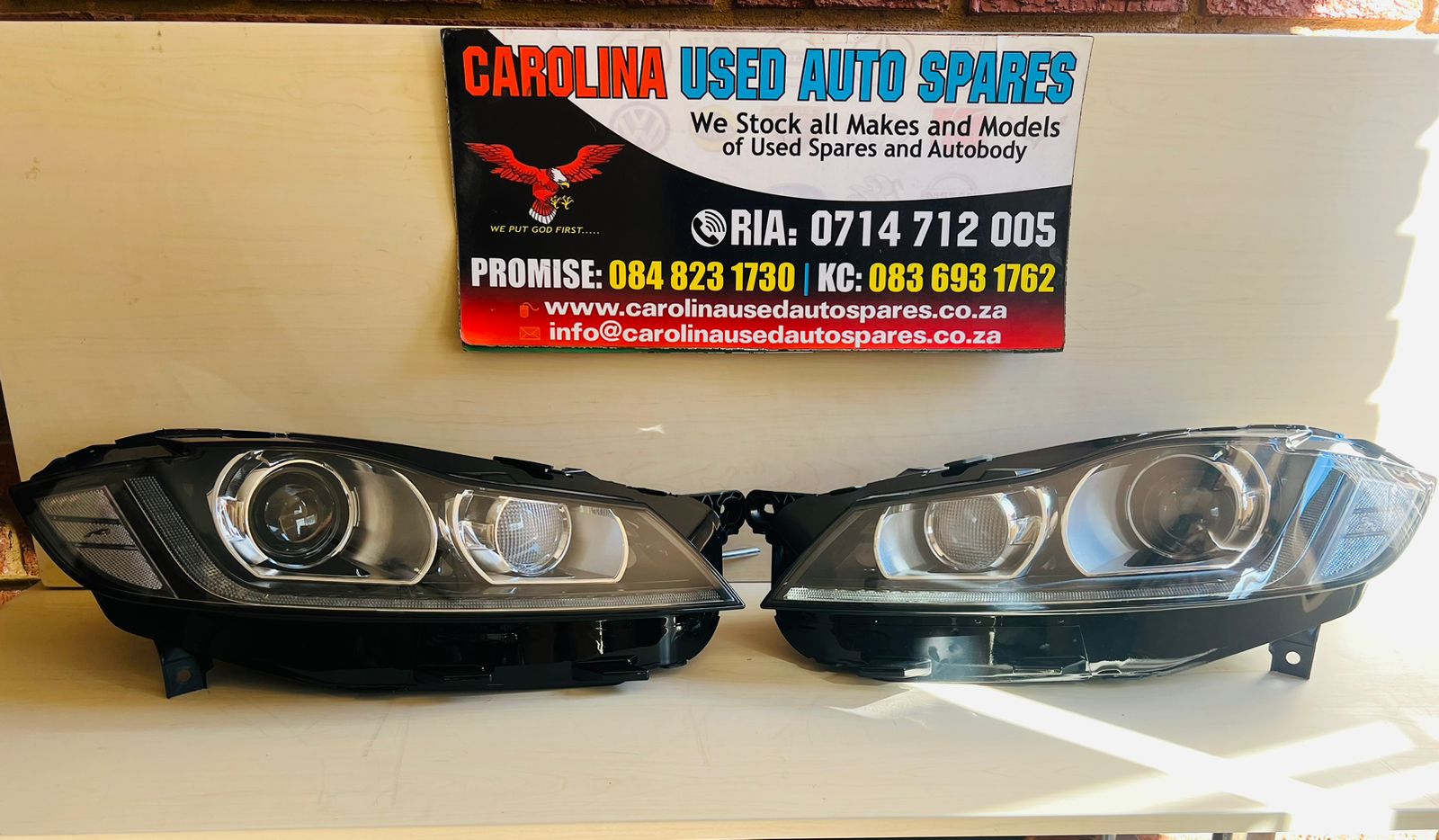 Jaguar XE/XF left and right side xenon headlight (2016-2020) - Private Seller Jaguar XE/XF left and right side xenon headlight (2016-2020) - Private Seller