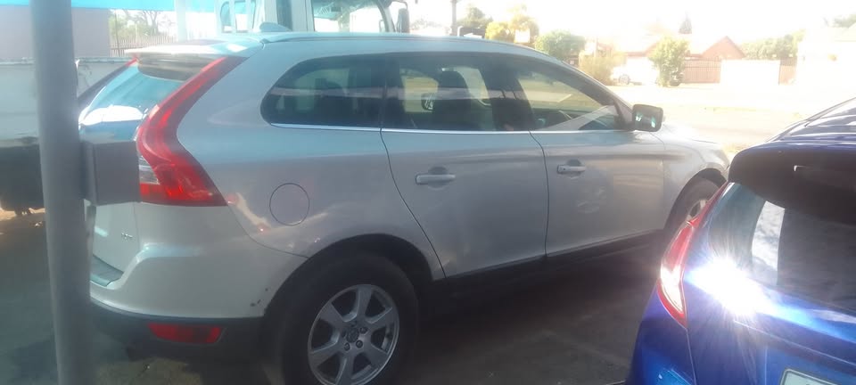 Used Volvo XC60 2.0T - Private Seller