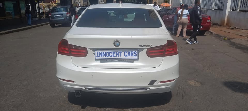 2013 BMW 320i ENGINE PETROL, SPORTS-LINE, AUTOMATIC TRANSMISSION