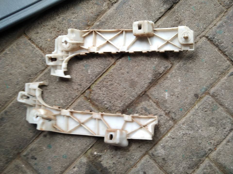 FORD RANGER BUMPER BRACKETS FOR SALE - Private Seller