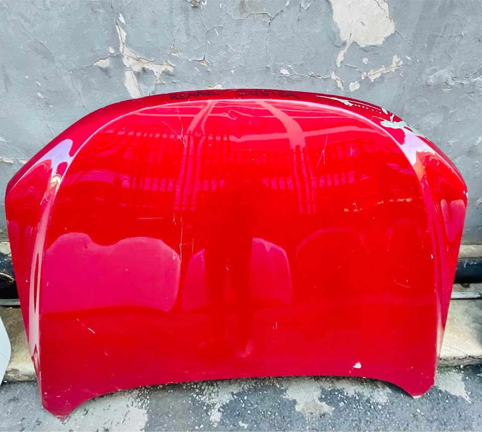Renault Duster bonnet - Private Seller Renault Duster bonnet - Private Seller