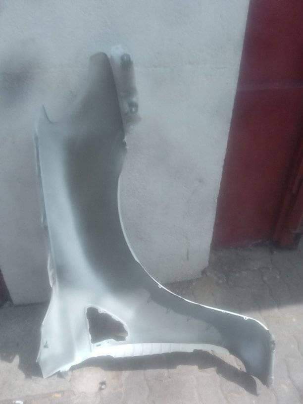 Ford Ranger T6 fender left side - Private Seller Ford Ranger T6 fender left side - Private Seller