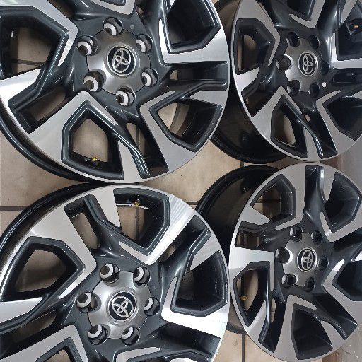 Toyota 18inch wheels