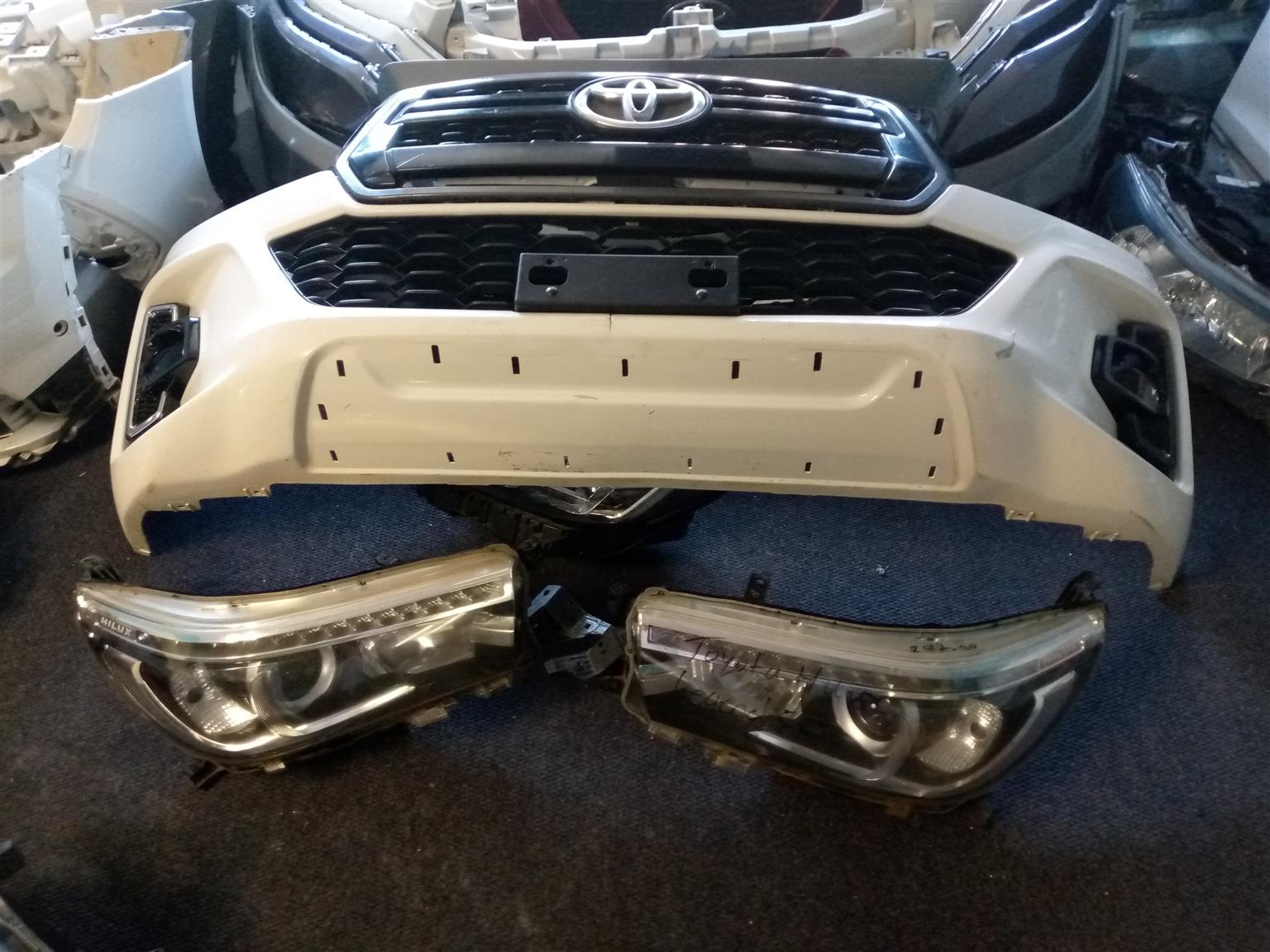 GD-6 Toyota Hilux Bio Xenon LED Headlamp For Sale WhatsApp Kato Auto Spare - Private Seller