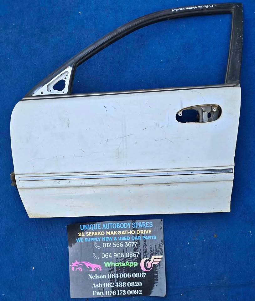 Hyundai Sonata Left Front Door