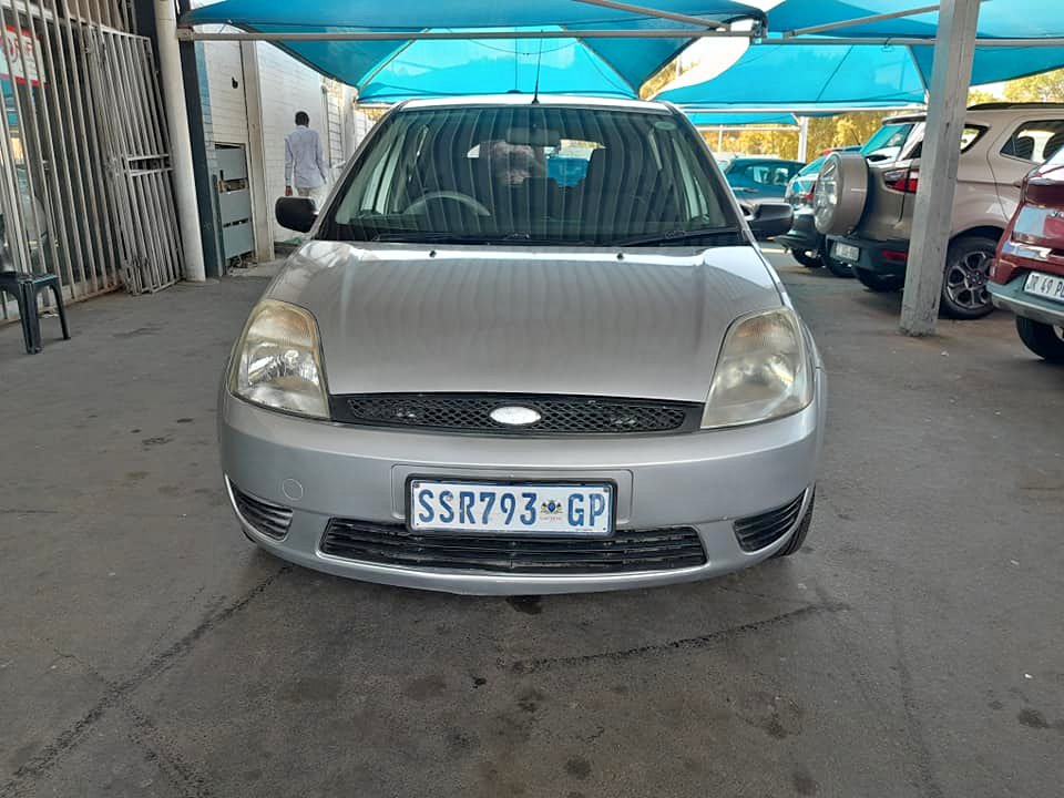 2005 FORD FIESTA 1.6 MANUAL