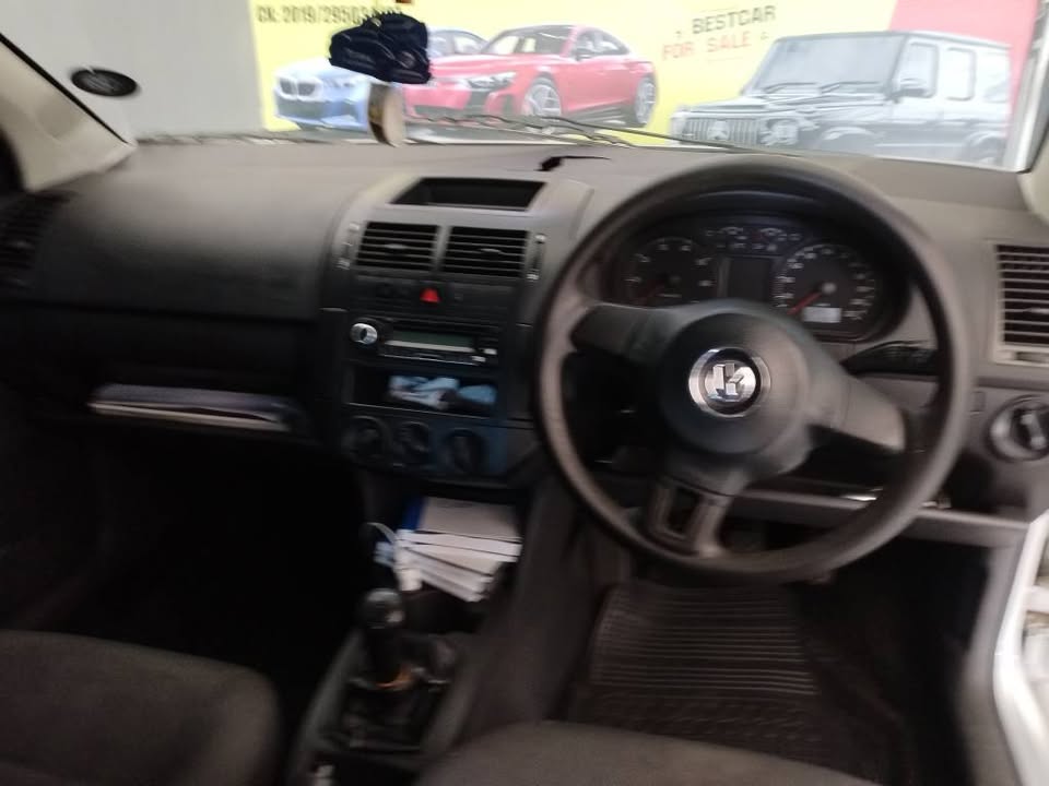2011 VW POLO VIVO 1.4 BLUE LINE MANUAL HATCHBACK