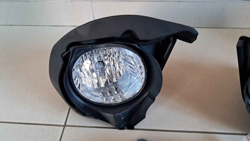 TOYOTA FORTUNER 09/11 BRAND NEW FOGLIGHT KITS FORSALE