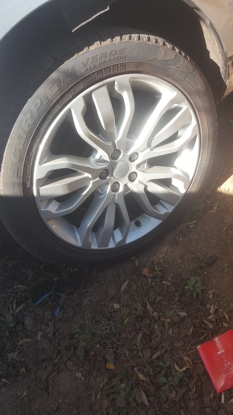 2016 Range Rover Sport V6 Rim Set for sale 2016 Range Rover Sport V6 Rim Set for sale