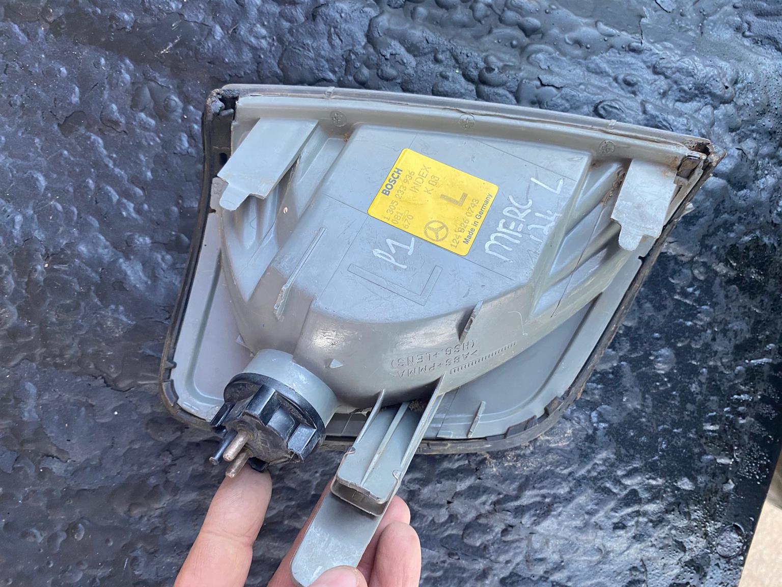 Mercedes Benz W124 corner light. - Private Seller