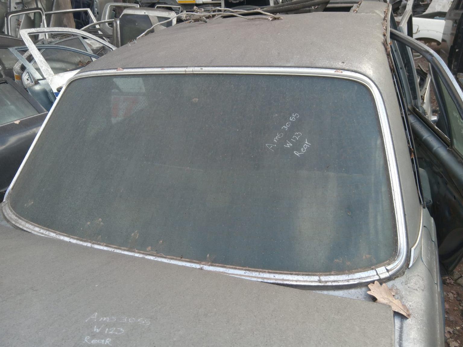 USED MERCEDES W123 REAR WINDSCREEN FOR SALE - Private Seller USED MERCEDES W123 REAR WINDSCREEN FOR SALE - Private Seller