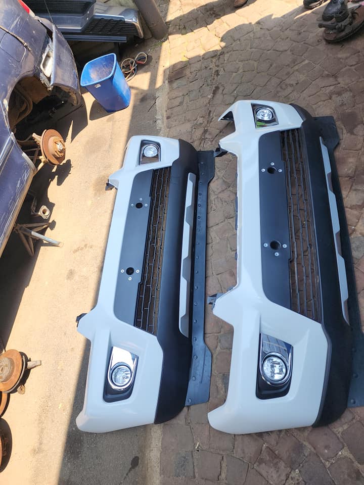 2023 S6 Mahindra Scorpio 2.2 Bumpers For Sale Original New - Private Seller