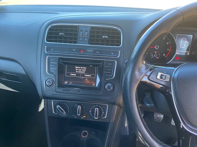 Silver VW Polo 1,2 TSI Comfortline