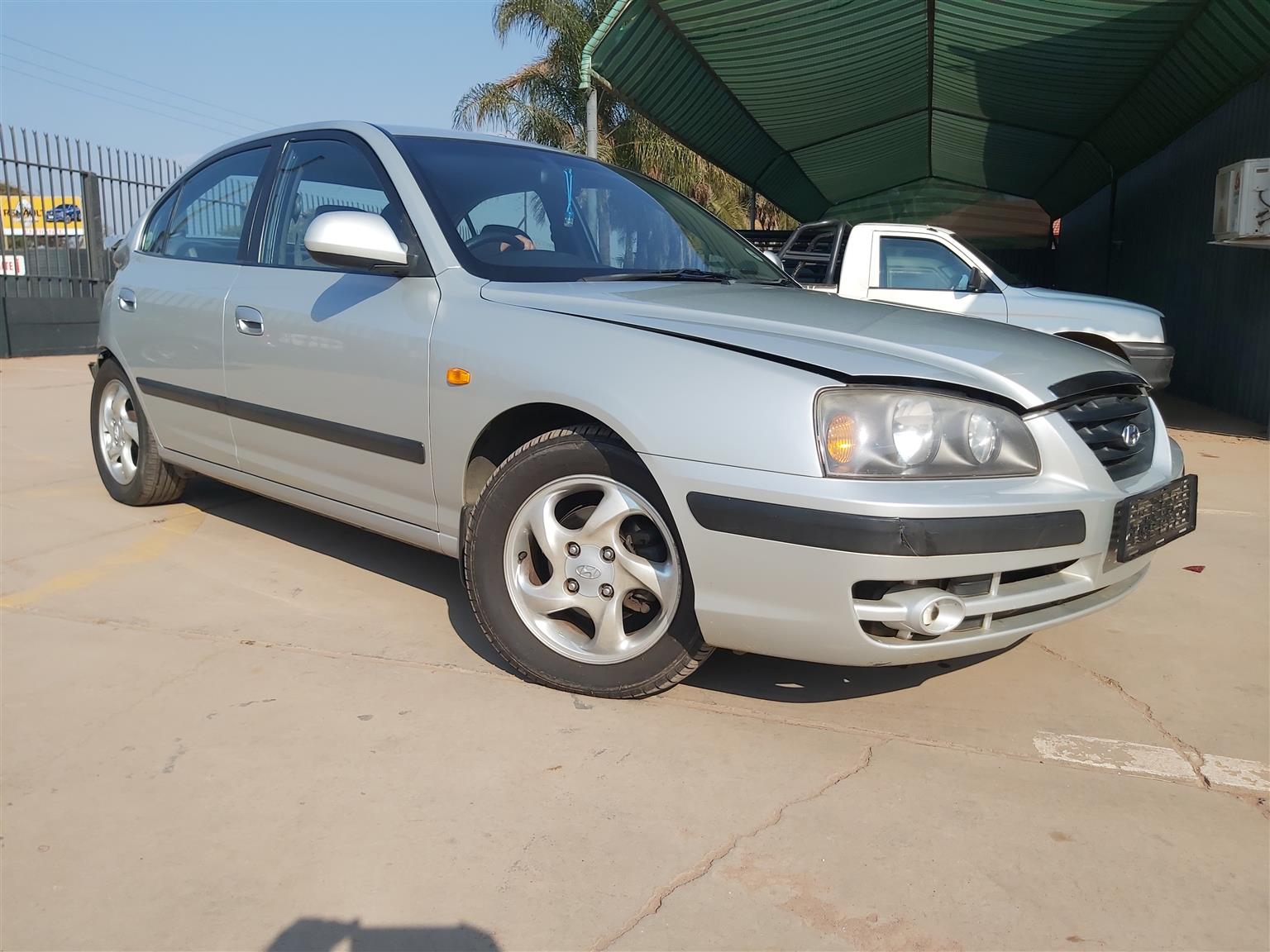 Hyundai Elantra 1.6 manual J4 for stripping. - Private Seller