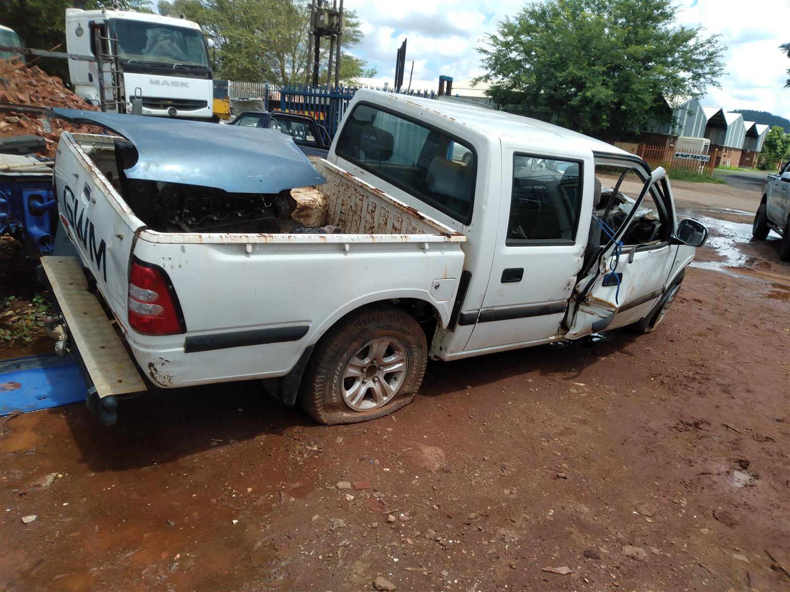 Gwm bakkie stripping for spares - Private Seller