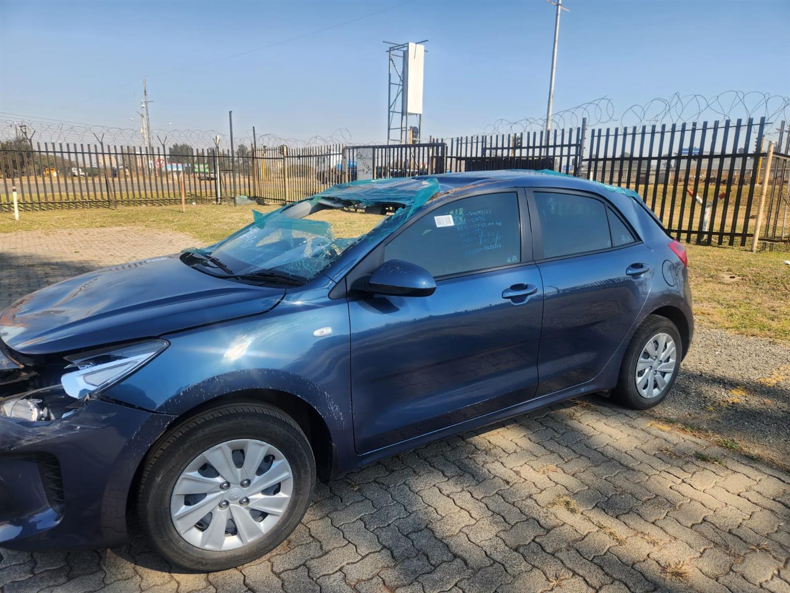 2019 KIA RIO 1.4 FLUID Fourth generation (YB/SC) Stripping
