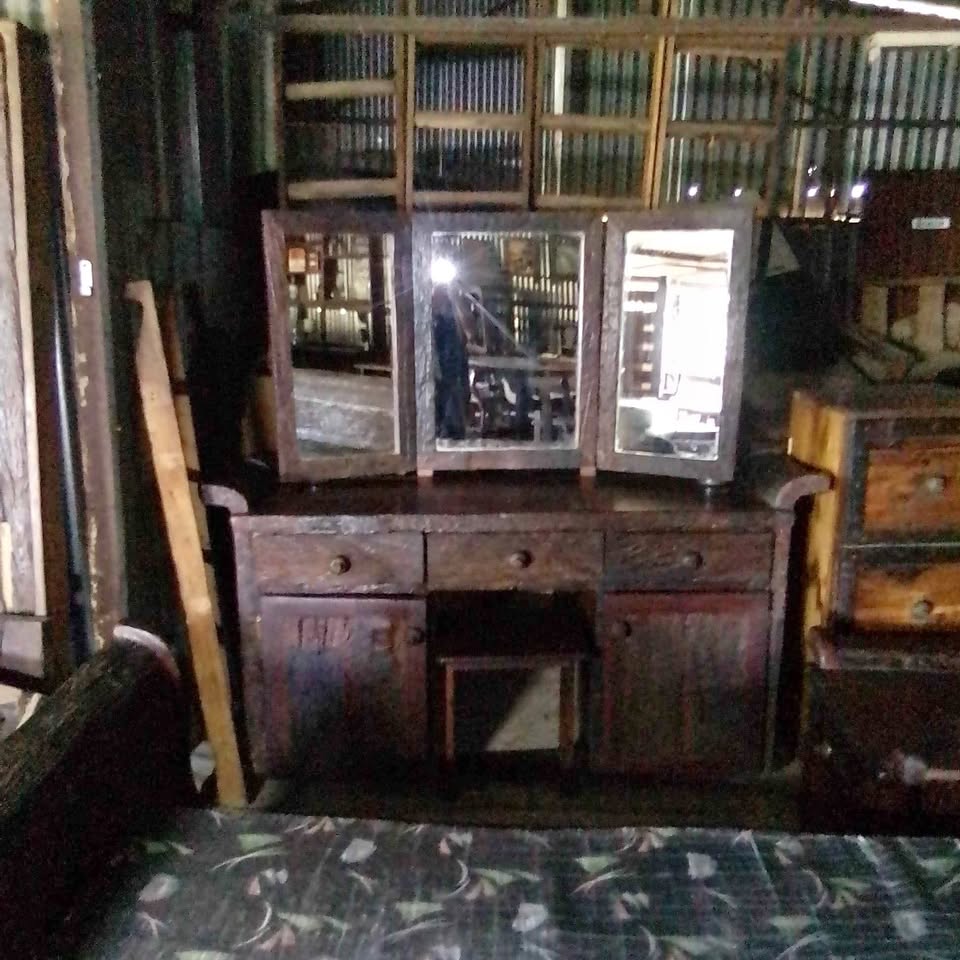 Sleigh bedroom set Sleigh bedroom set