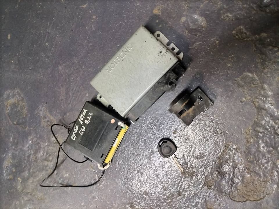 Opel astra f lockset - Private Seller