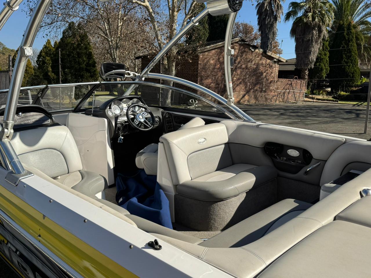 24ft Supra 24v Wakeboard & Wakesurf Boat
