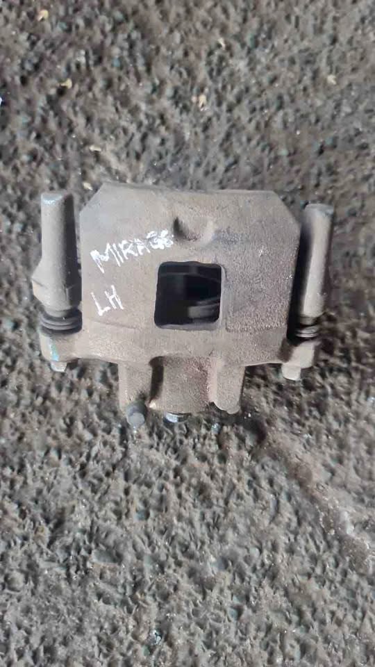 Mitsubishi mirage Left Hand Side brake caliper - Private Seller Mitsubishi mirage Left Hand Side brake caliper - Private Seller