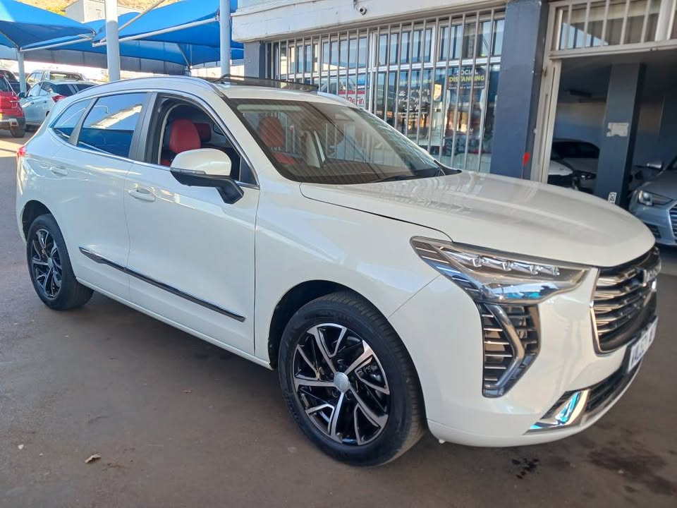 2022 HAVAL JOLION 1.5T SUPER LUXURY  Transmission: Auto Mileage: 35000km Fueltype: Petrol  White