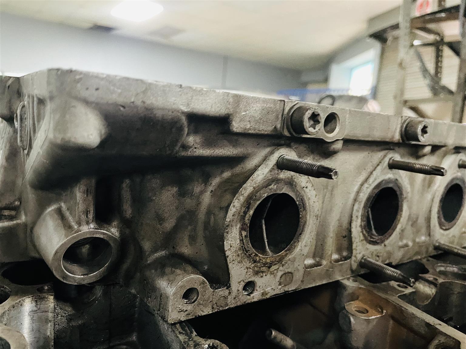 BMW X3 F25 2.0 DIESEL ENGINE HEAD N47D20C - Private Seller