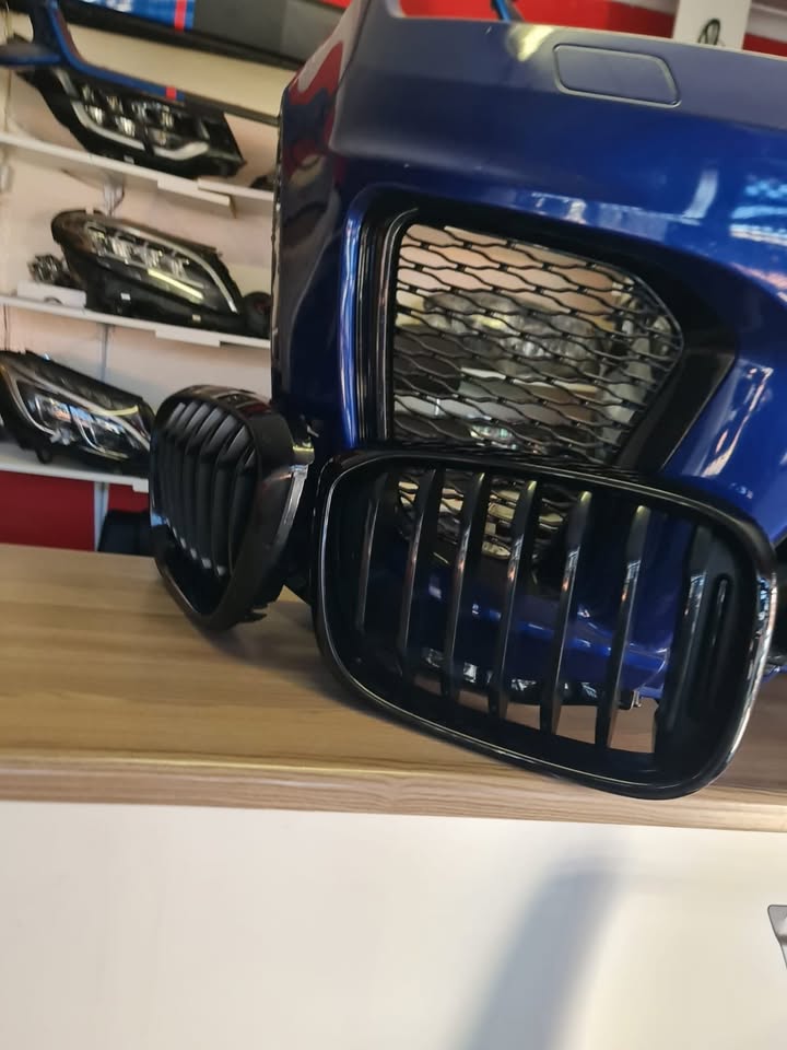 2020 BMW GO1 X3/X4 FRONT MAIN GRILL BLACK EDITION FOR SALE SUPER CLEAN - Private Seller 2020 BMW GO1 X3/X4 FRONT MAIN GRILL BLACK EDITION FOR SALE SUPER CLEAN - Private Seller