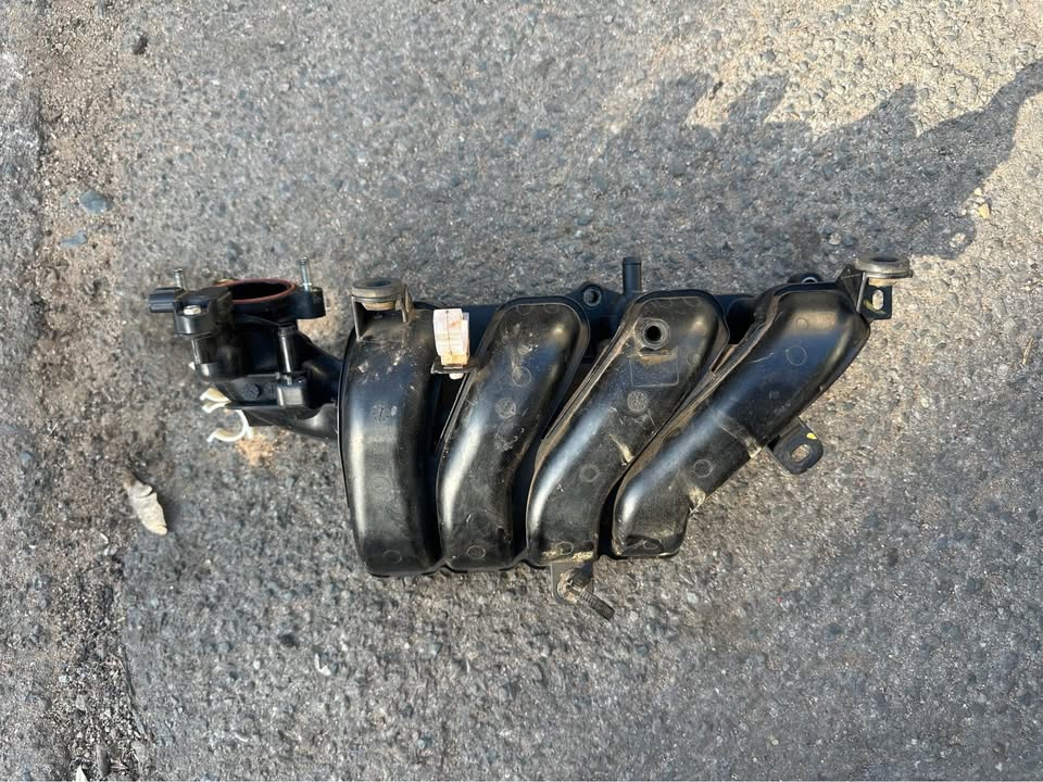 Suzuki Ertiga and Toyota Rumion intake manifold - Private Seller Suzuki Ertiga and Toyota Rumion intake manifold - Private Seller