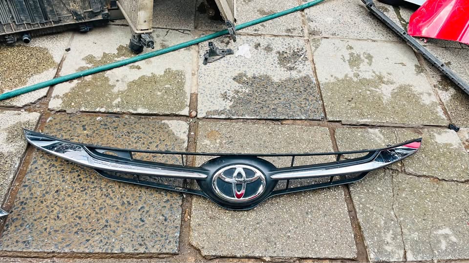 Toyota Starlet grill - Private Seller Toyota Starlet grill - Private Seller