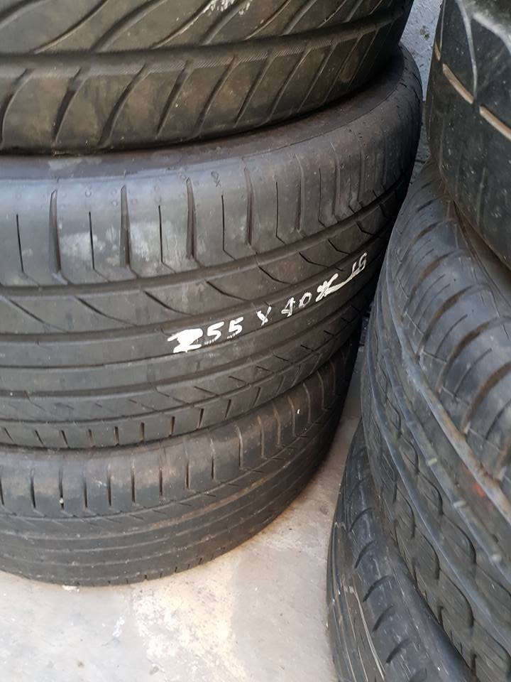 Bmw runflat tyres 18 and 17 inch - Private Seller