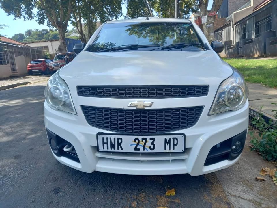 2016 Chevrolet Utility Bakkie 1.4 Petrol,  Manual, White Color, Mileage 64000kms