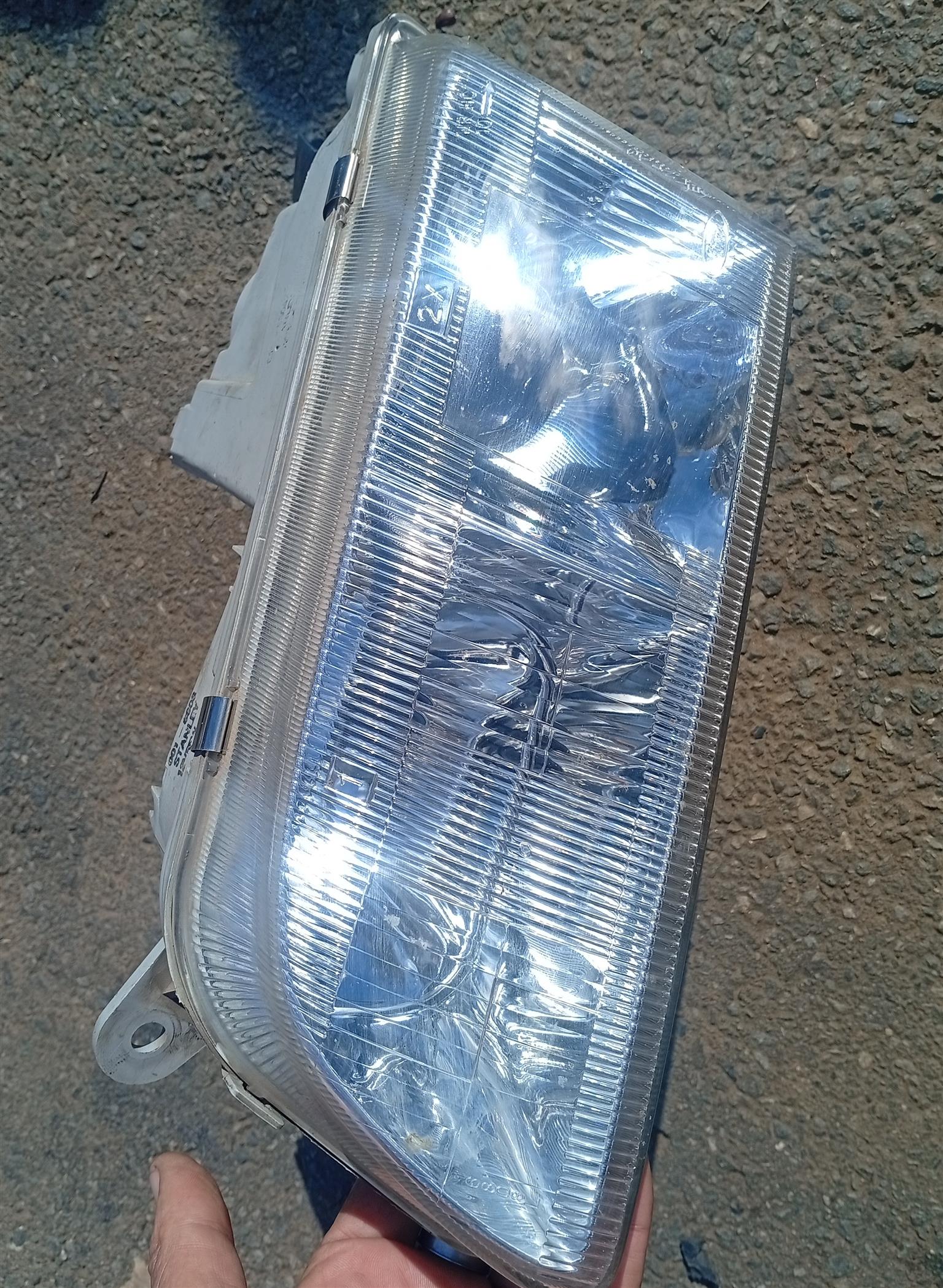 Ford Telstar left Head light lamp - Private Seller Ford Telstar left Head light lamp - Private Seller