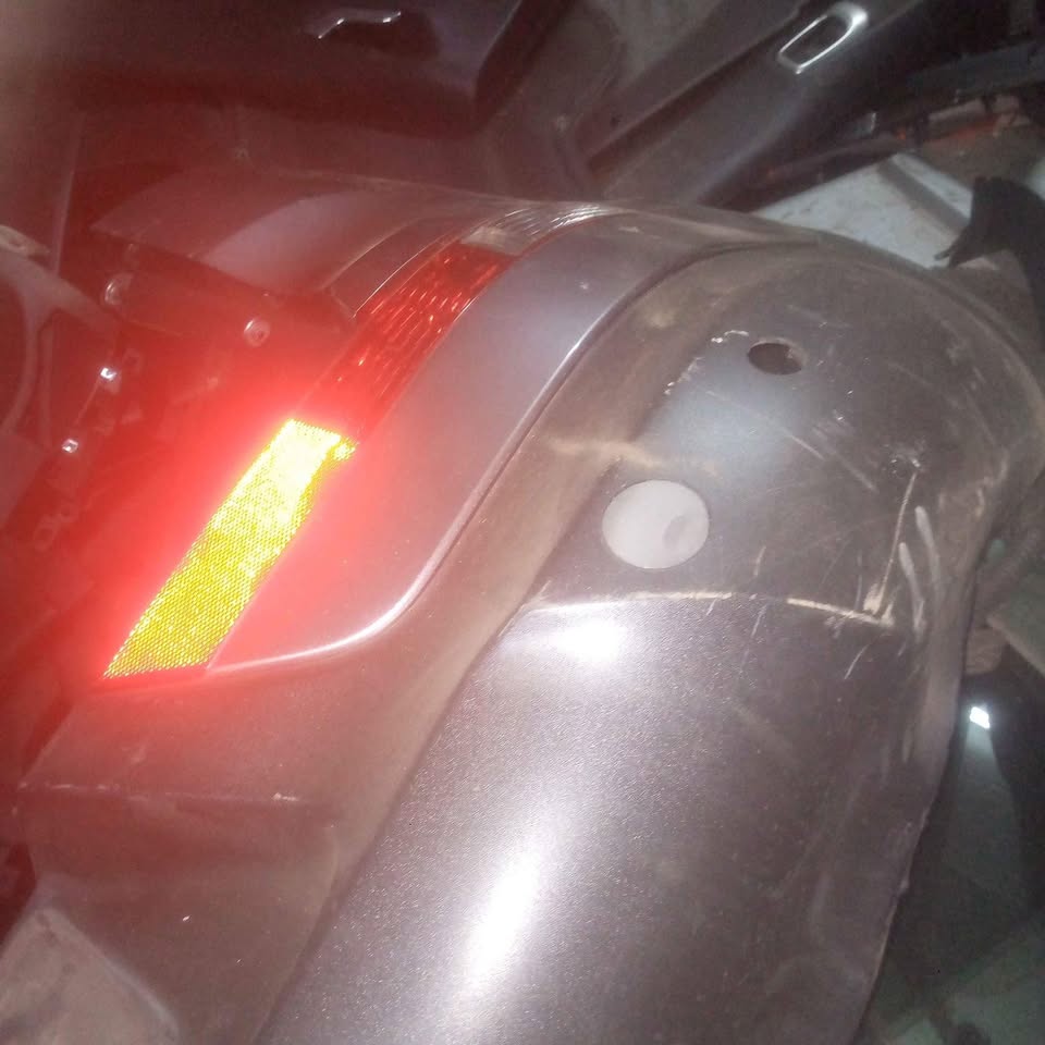 Kia Sportage rear bumper with sensor - Private Seller
