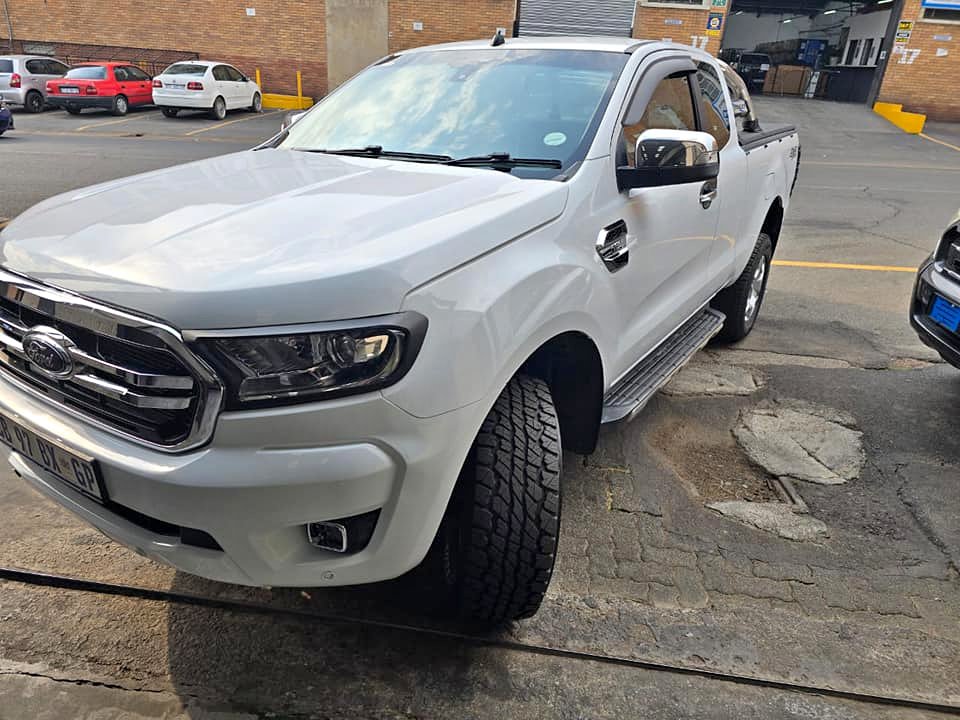 Ford Ranger XLT club cab 3.2 diesel