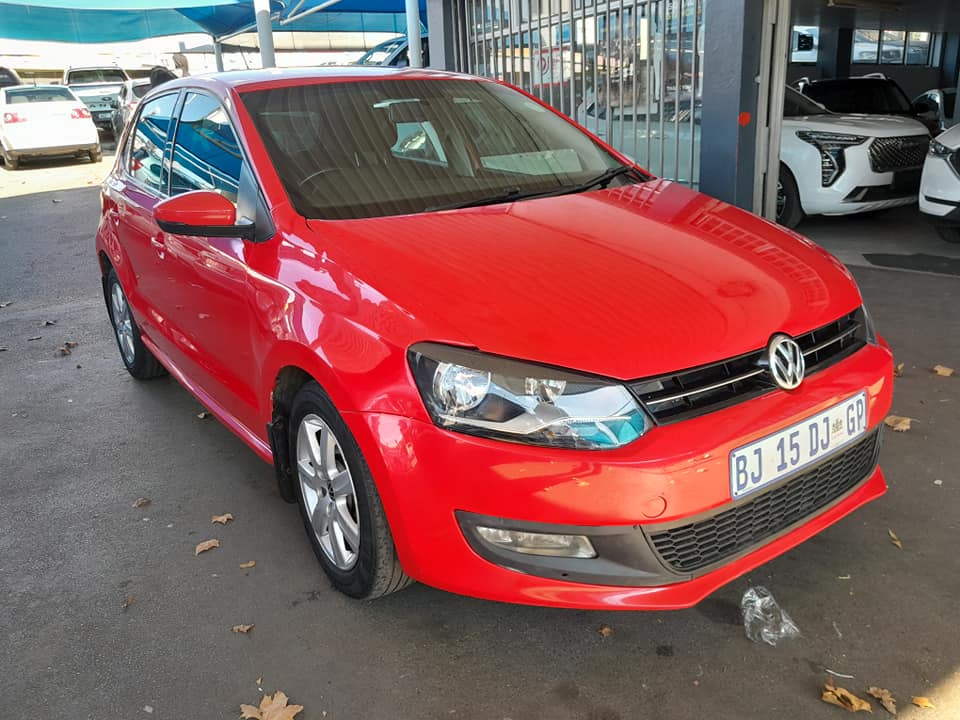 2012 VW POLO6 1.4 SEDAN COMFORTLINE MANUAL